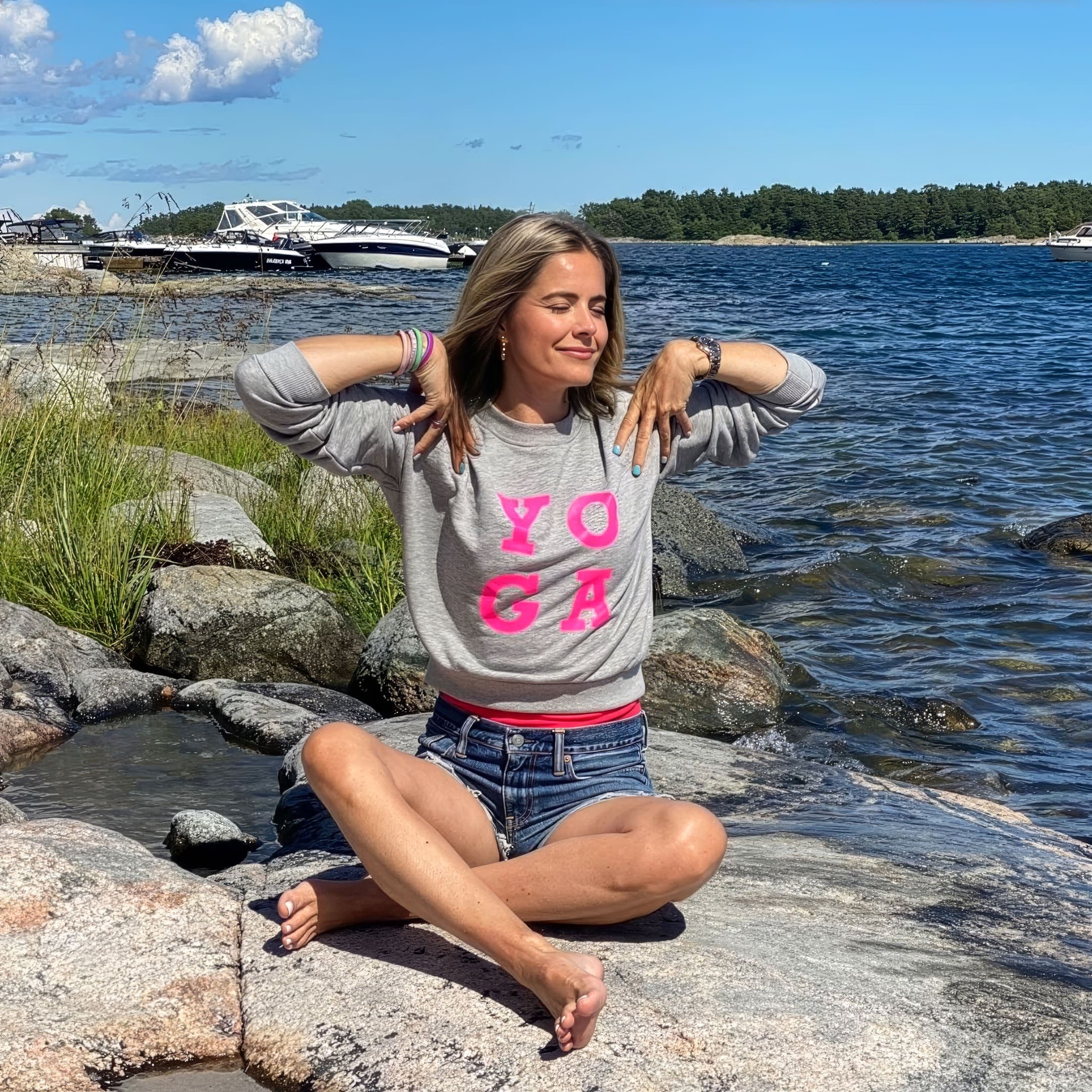 Yoga med havsutsikt i lokalen Ögonblicket